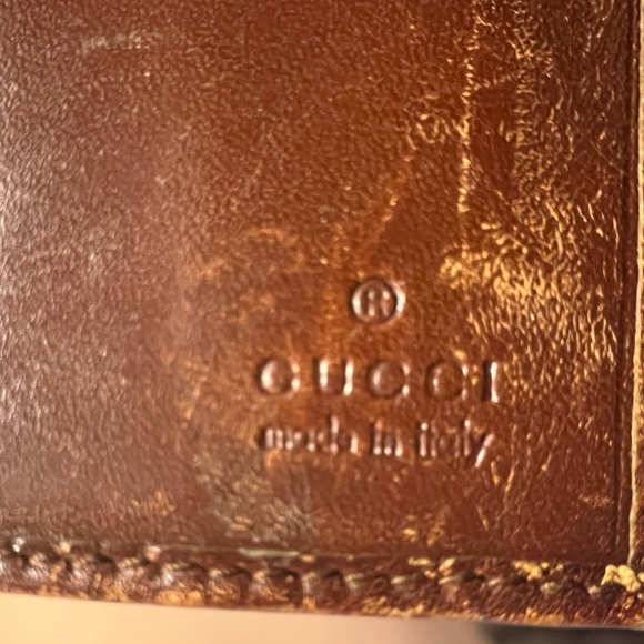 GUCCI Vintage Distressed Brown Fold Over Leather Wallet Multiple Slots Rare - Picture 11 of 15